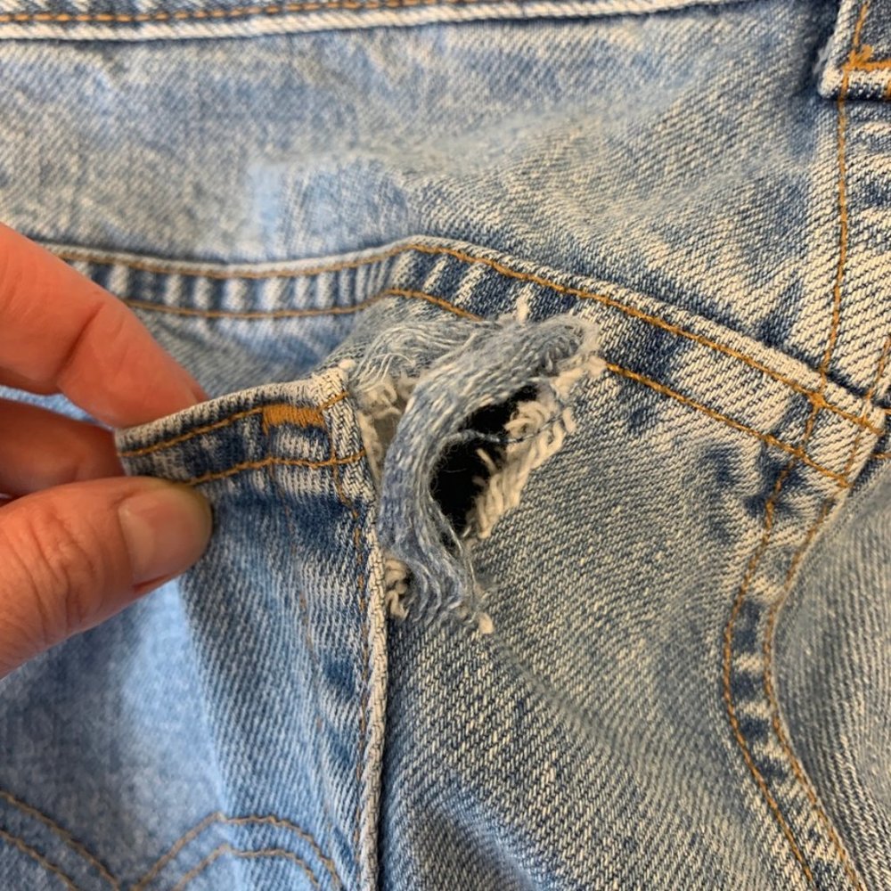 Vintage Men's 560 Levi's High Rise Mom Jeans - Picture 6 of 9